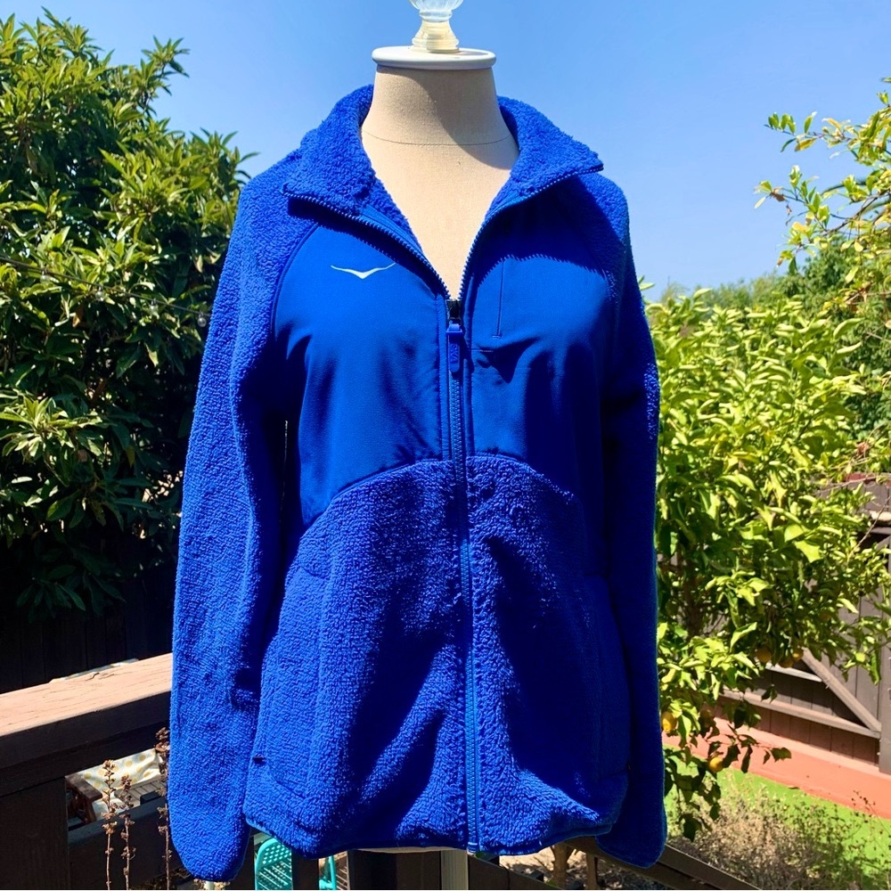 Gorgeous HOKA Women's Vibrant Cobalt Blue Fleece Full Zip Zipper Jacket sz Small